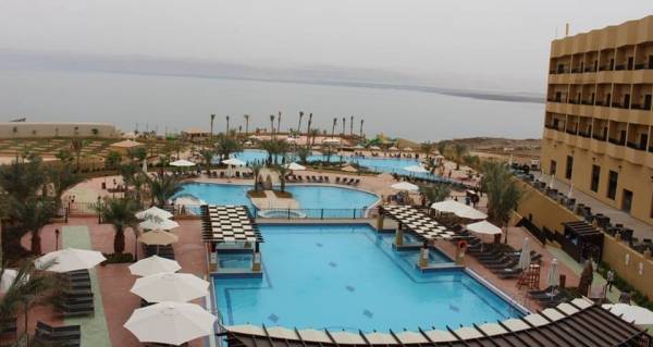 على خلفية الحوادث في فنادق البحر الميت السياحة تلزم المنشآت السياحية بإجراءات للسلامة (تفاصيل)