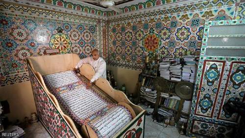 مصري يخط “أكبر مصحف” في العالم