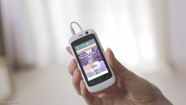 أصغر هاتف ذكي.. مزايا تنافس آيفون وغالاكسي