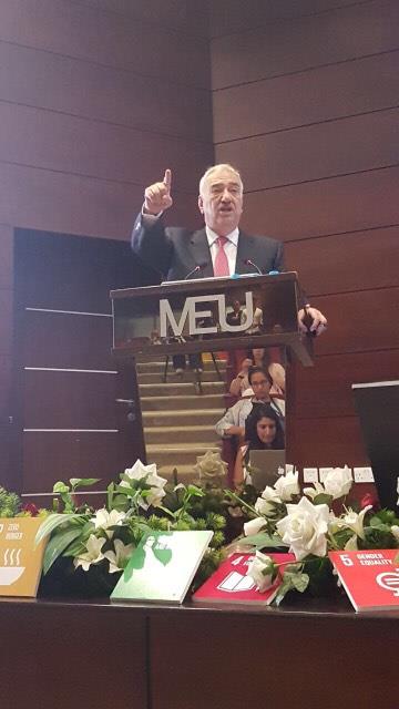 منتدى الشباب في جامعة الشرق الاوسط يعرض لأهمية ثنائية التعليم والتوظيف