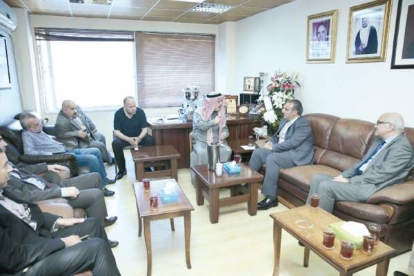 الشواربة يهنىء الفيصلي بلقب دوري (المناصير) للمحترفين