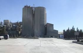 إيقاف مصنع اسمنت الرشادية