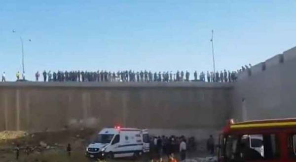 إصابة بحادث مروع في عمان..فيديو