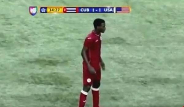 بالفيديو: حاول تقليد رونالدو.. فهذا ما حصل معه!