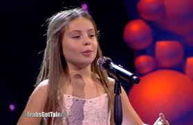 الملكة تهنئ الطفلة بيشة بفوزها ببرنامج Arabs Got Talent