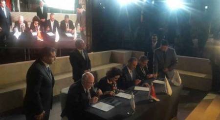 الملقي يرعى اتفاقية مدينة صناعية في القويرة ومشروع انتاج أسمدة بمليار دولار