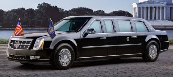 مواصفات غريبة بسيارة ترمب التي تجول بها في الرياض  صوره