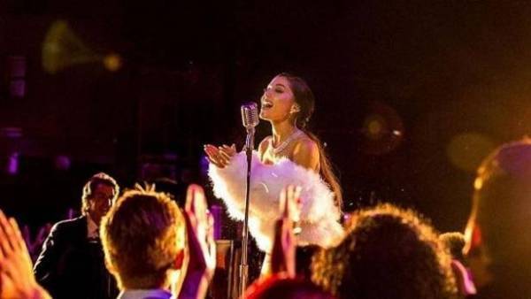 هذا ما قالته المغنية أريانا غراندي الـمنهارة بعد تفجير حفلها في مانشستر أرينا