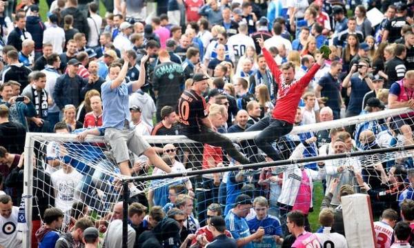 سرقا عارضة المرمى بعد فوز فريقهما ...للذكرى