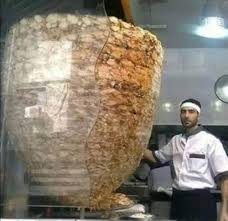 الغذاء والدواء تمنع إعداد سيخ شاورما يزن طنين