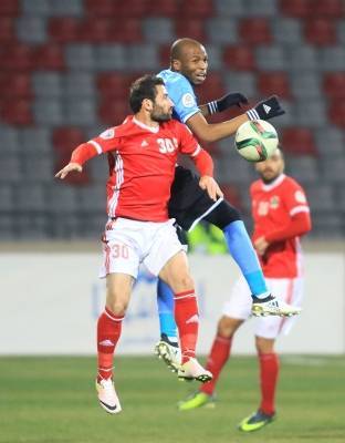 مشاجرة بين لاعبي الجزيرة والفيصلي بعد انتهاء المبارة (فيديو)