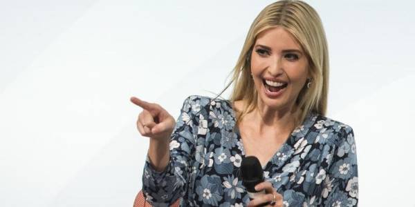 فستان إيفانكا ترامب ينفذ من الاسواق السعوديه.. اكتشفوا من أين اشترته؟