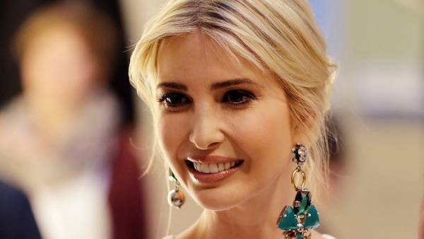 إيفانكا تظن نجم كرة القدم الإيطالي قديسا