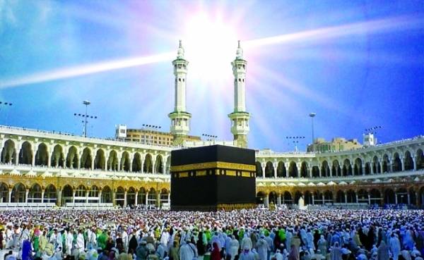 أول يوم رمضان الكعبة بلا ظل تمامًا.. ظاهرة فلكية تغير اتجاه الشمس