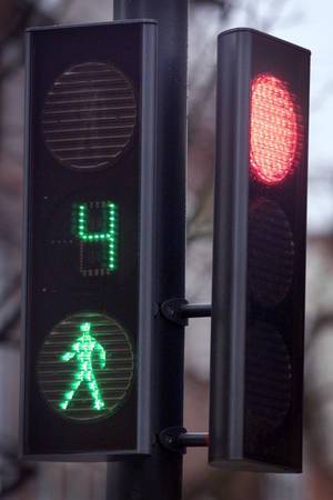 اشارة ضوئية رقمية تجريبية في عمان