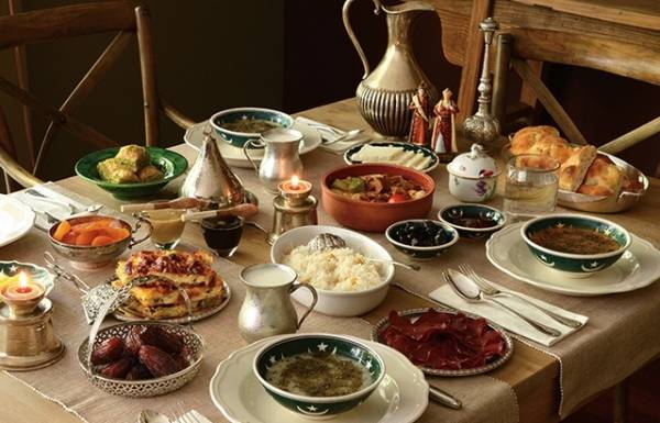 هذه أشهر الوجبات على موائد الصائمين في الدول العربية