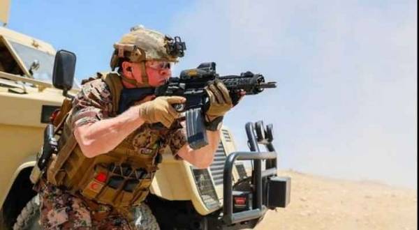 الملك في تمرين عسكري ميداني