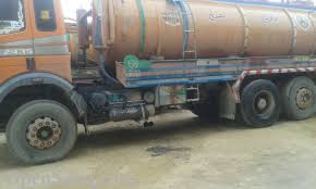 الناصر : توقيف صاحب صهريج نضح يفرغ حملته قرب بئر مياه للشرب في معان