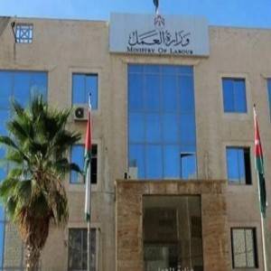 العمل: سفّرنا 4 آلاف عامل وافد مخالف