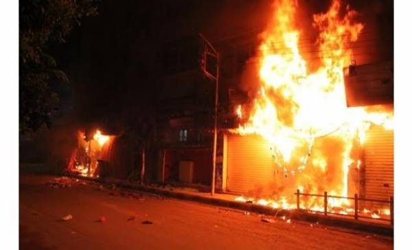 حرق محل تجاري  في الصريح