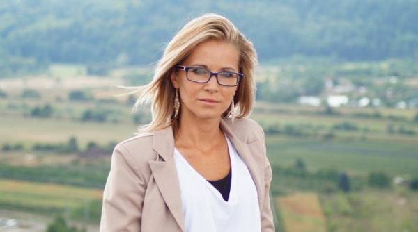 لماذا تظاهرت هذه المرأة بالعمى طيلة 28 عاماً!