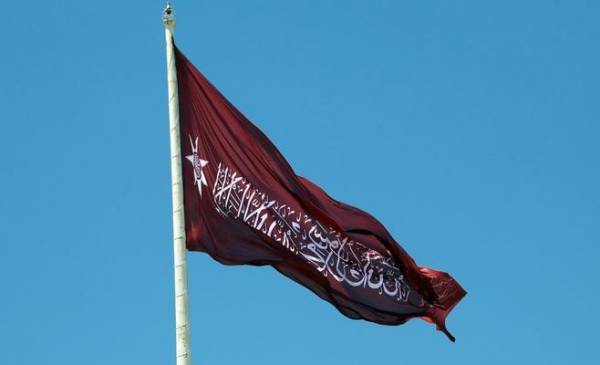 رفع الراية الهاشمية بمناسبة ذكرى الثورة العربية ويوم الجيش