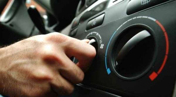 حيل بسيطة لمواجهة ارتفاع درجة الحرارة داخل سيارتك