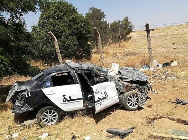 اصابتان اثر تدهور سيارة نجدة قرب جامعة العلوم والتكنولوجيا .. صور