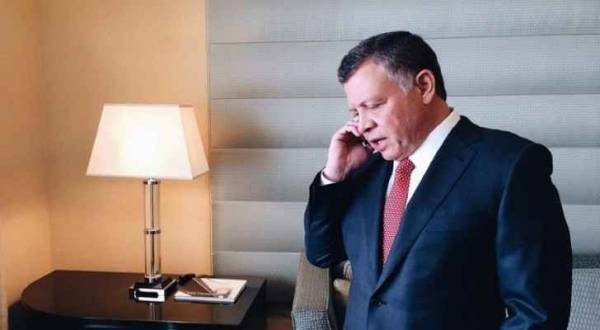 الملك وأمير دولة الكويت يبحثان في اتصال هاتفي المستجدات التي تشهدها المنطقة