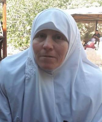 الحاجة انعام زوجة الشيخ نضال حياصات تستكمل مسيرة الخير عبر المجلس البلدي