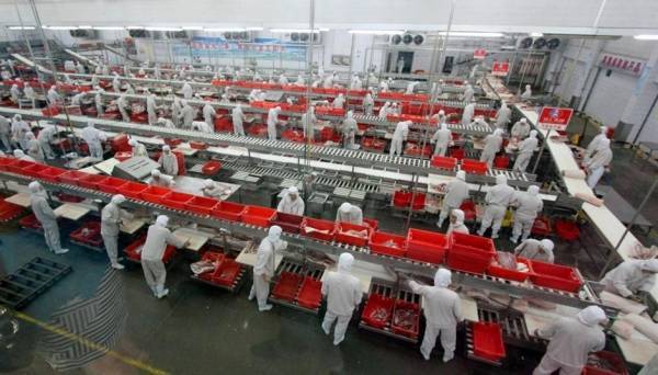 المستهلك :تقرع الجرس (مصانــع اغذيــة غير مرخصة تزور وتحتال على الحكومة) !