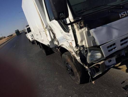 بالصور حادث لمركبة تابعة للامن العام على الطريق الصحراوي