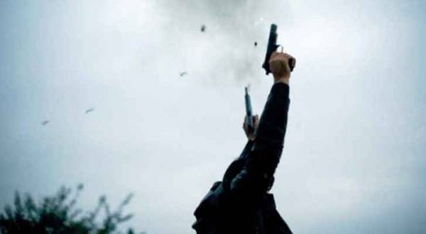 محافظ البلقاء: لا تهاون مع مطلقي العيارات النارية في المناسبات