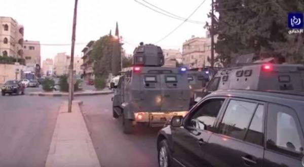 بالفيديو..حملات امنية في اربد للبحث عن مطلوبين..