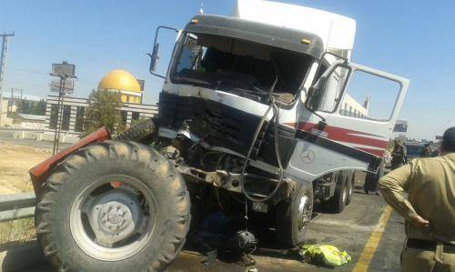 وفاة وإصابتان بحادث تصادم على طريق المطار