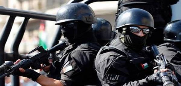 كمينيوقع بخمسيني في السلط