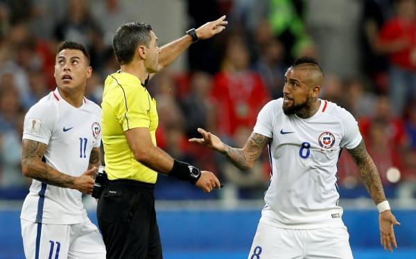 هل تقتل تقنية الفيديو متعة كرة القدم؟