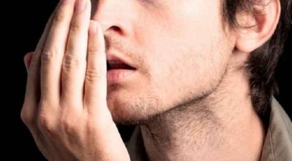 كيف تقضي على رائحة الفم الكريهة أثناء الصوم؟