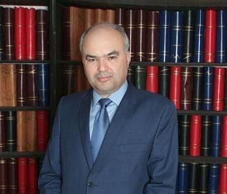 الرفاتي يعقب على  مقال عصام قضماني في صحيفة الرأي  ... حول تساؤله لماذا لا يكون هناك بنك صناعي واخر زراعي