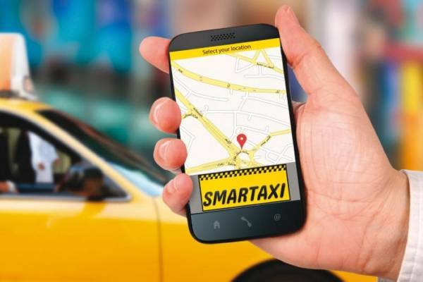 وزير النقل: الترخيص والصفة العمومية شرطان لتقديم خدمة التكسي الذكي