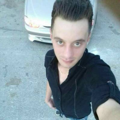 الشاب خالد الخب الذي أصيب بطلقة برأسه في الرمثا على قيد الحياة ولكن بحالة خطرة