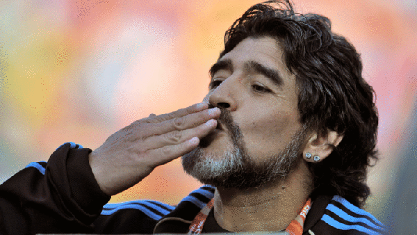 بوتين ظاهرة وترامب بطل الكومكس