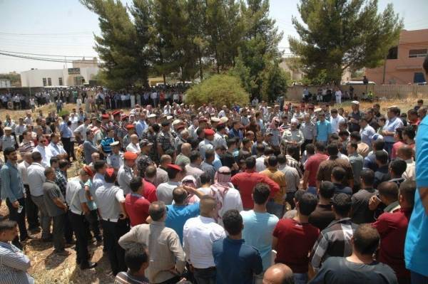 الدفاع المدني يشيع جثماني شهدائه بمحافظة اربد (صور)