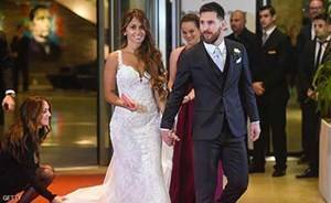 ميسي يختار مدينة عربية لقضاء شهر العسل!!