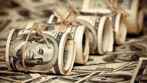 بالفيديو.. فاز بمليون دولار بسبب سيارته!