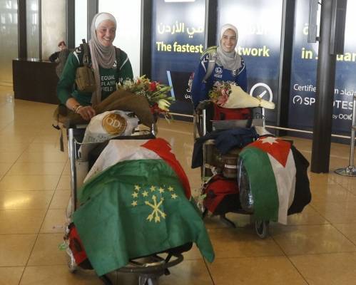 اللاعبتان الخطيب وشابسوغ تحققان انجازا عالميا