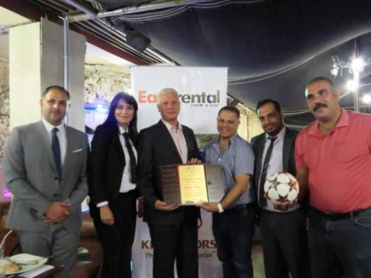 نادي تراسنطه  اريحا يكرم شركة ايزي رينتال – صور