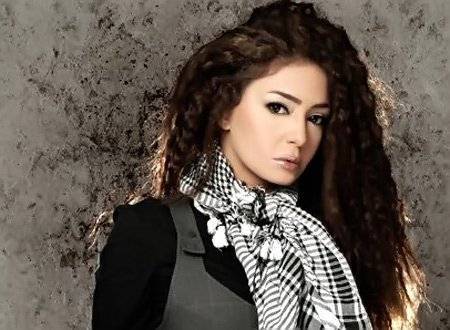 فنانون توفوا في الثلاثينيات من عمرهم وفجعوا جماهيرهم