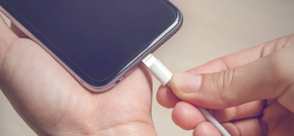 هذه أفضل طريقة لشحن الهواتف الذكية