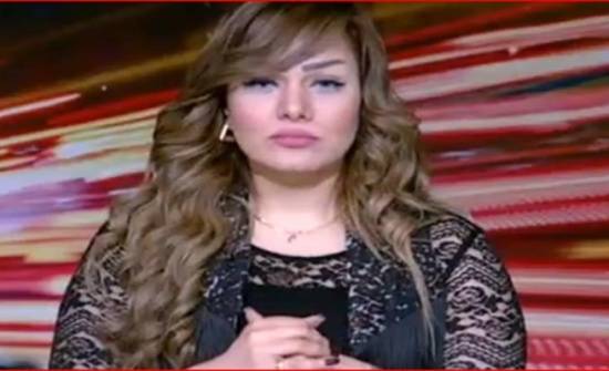 بالفيديو....مذيعة مصرية تتعاطى الهيروين على الهواء!